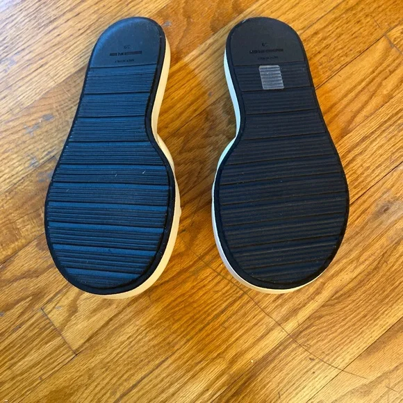 VENTURE SLIDES - Picture 4 of 4